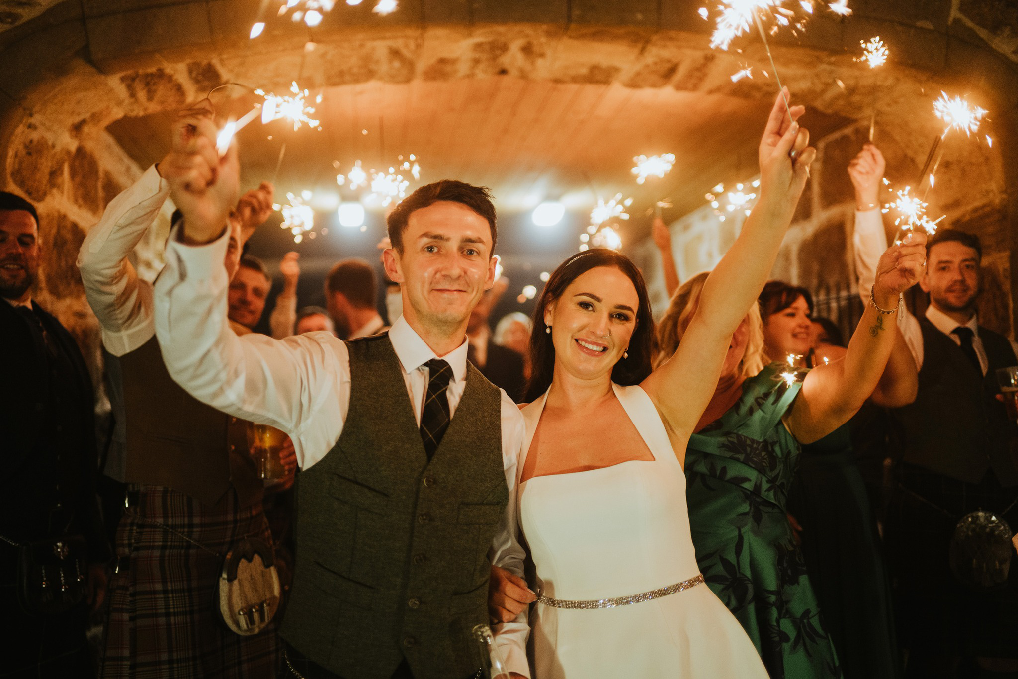 Erin-&-Chris-Autumn-weddings magic